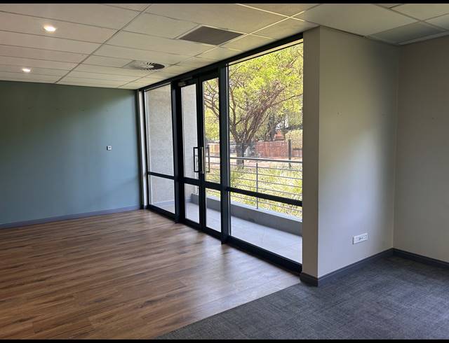 217M² OFFICE TO LET IN MENLYN